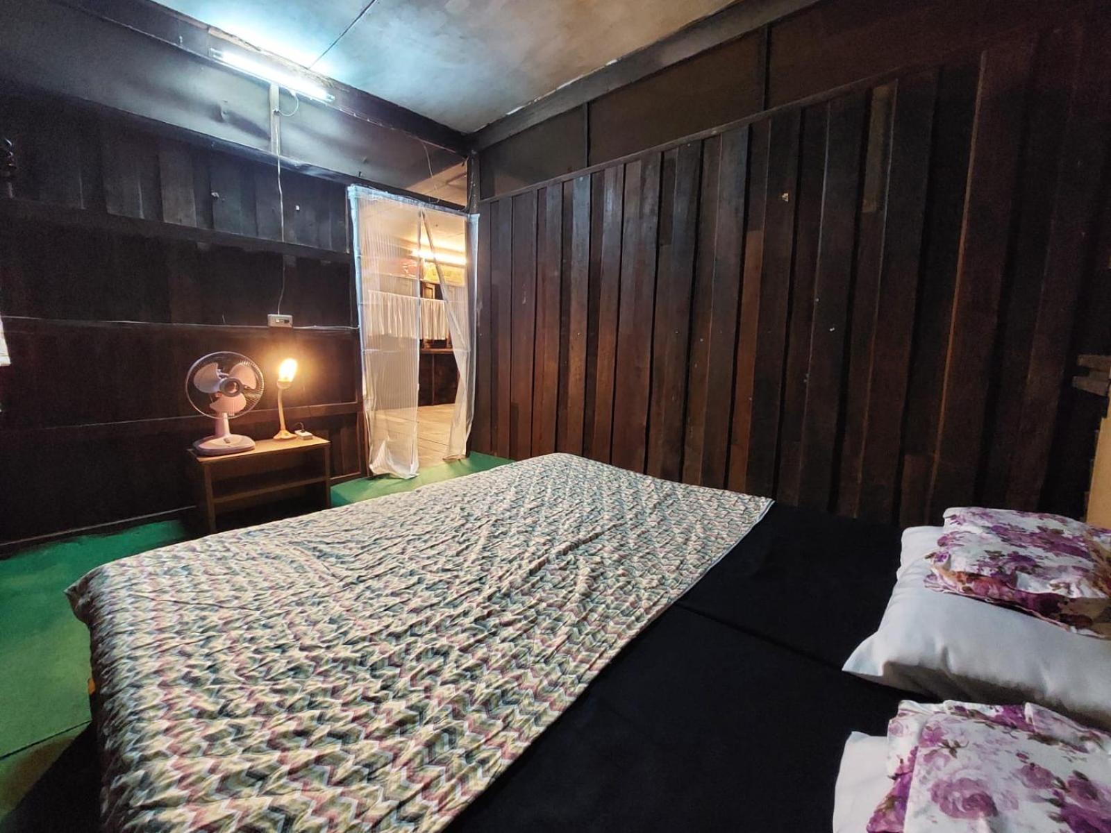 Hostelbed And Retreat Пхитсанулок Экстерьер фото